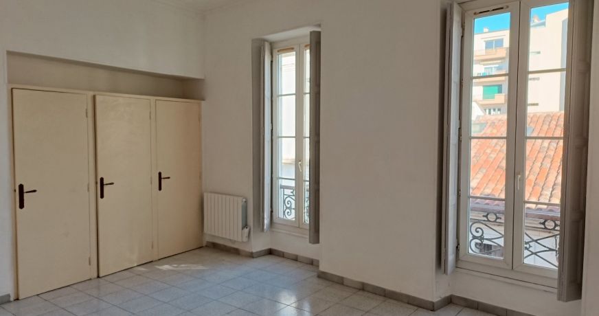 location Appartement Nimes