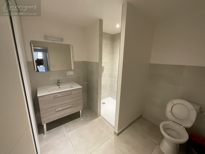 location Appartement Milhaud - Photo 5