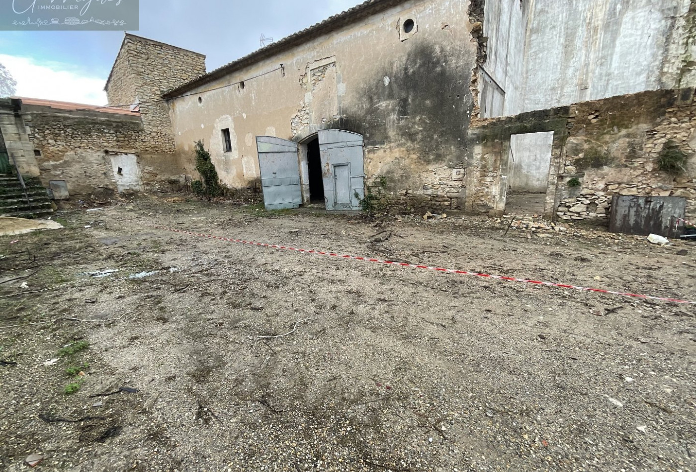 vente Remise en pierre Milhaud - Photo 1