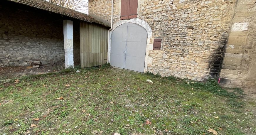 vente Remise en pierre Milhaud