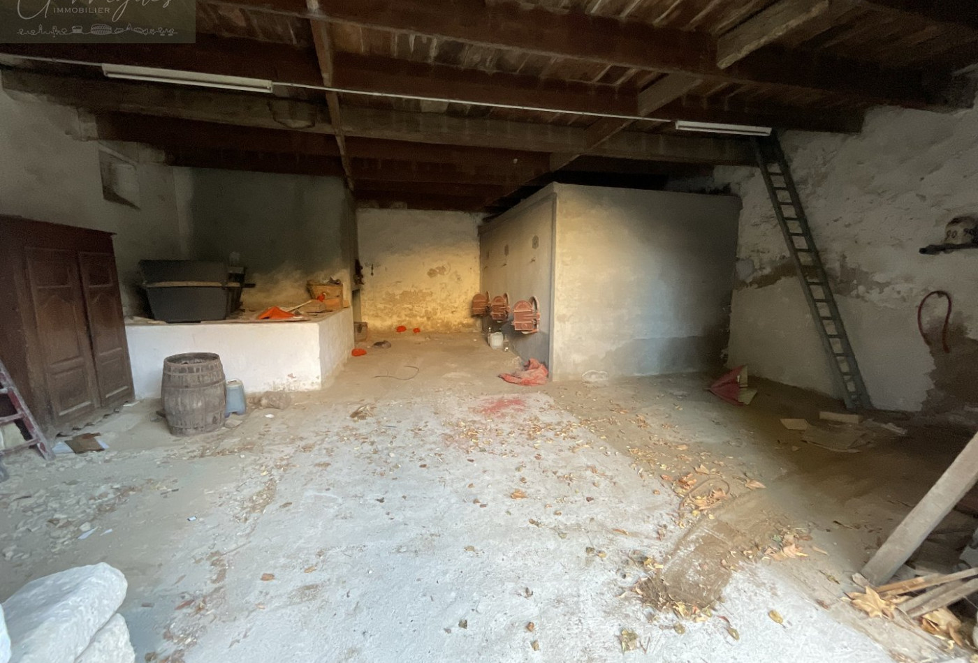 vente Remise en pierre Milhaud - Photo 2
