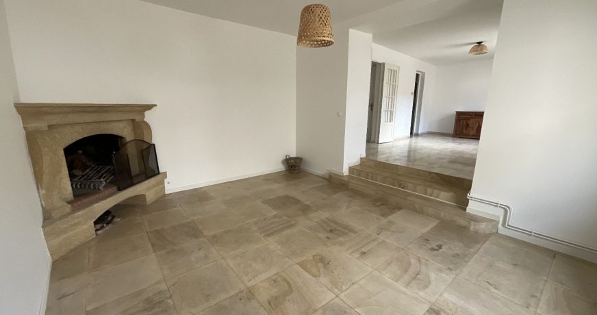 vente Maison de village Milhaud