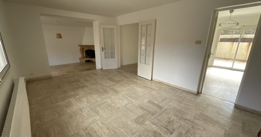 vente Maison de village Milhaud