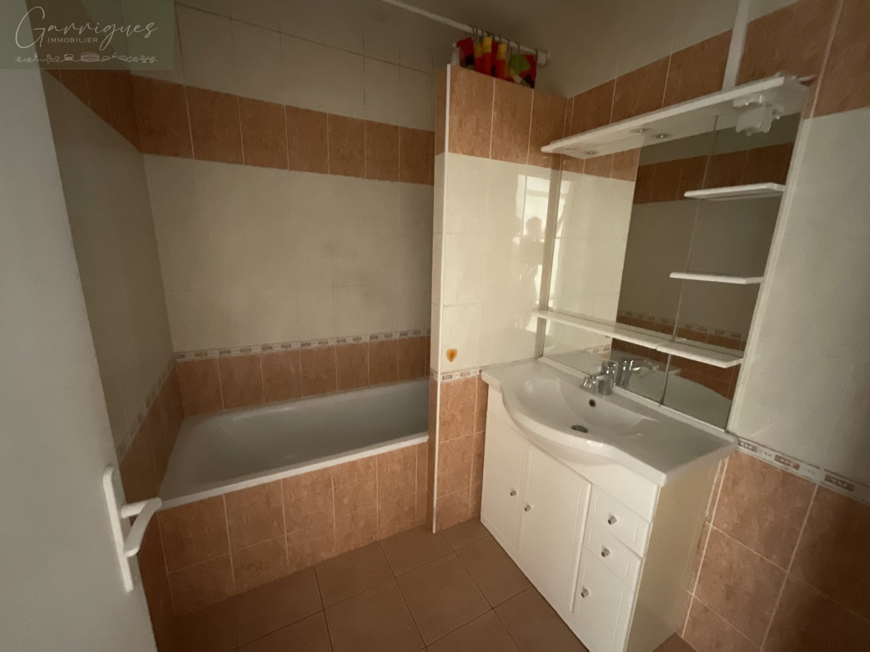 location Appartement Saint Gilles - Photo 5