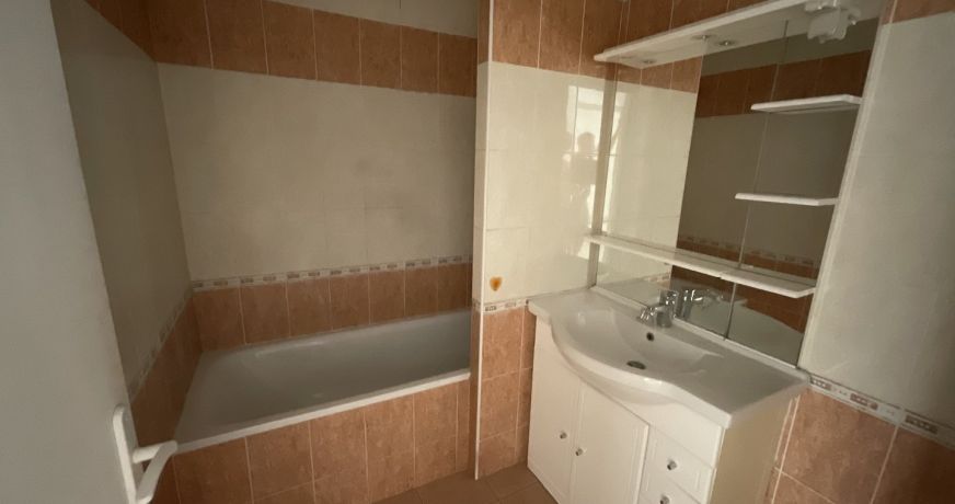 location Appartement Saint Gilles