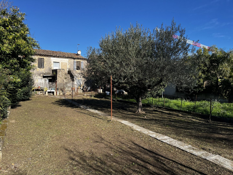 vente Maison à rénover Milhaud - Photo 1