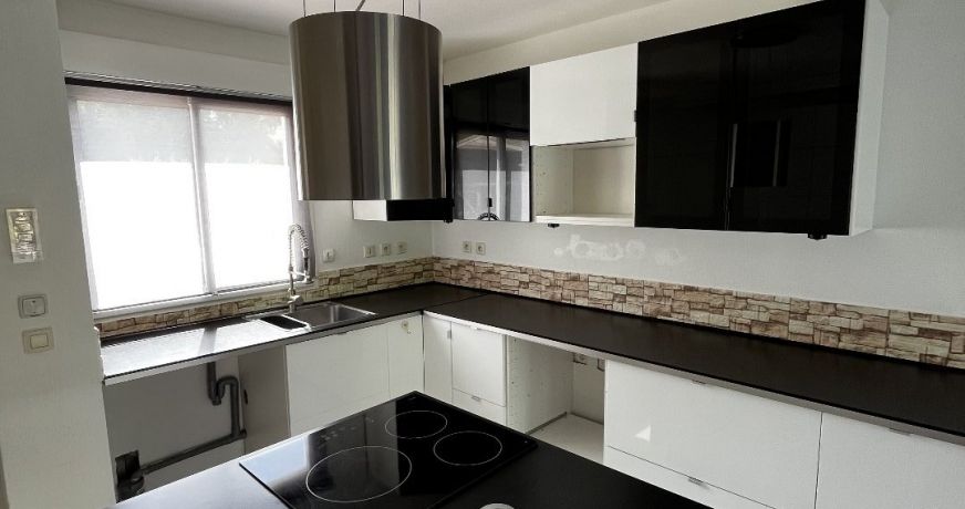 location Villa Bernis