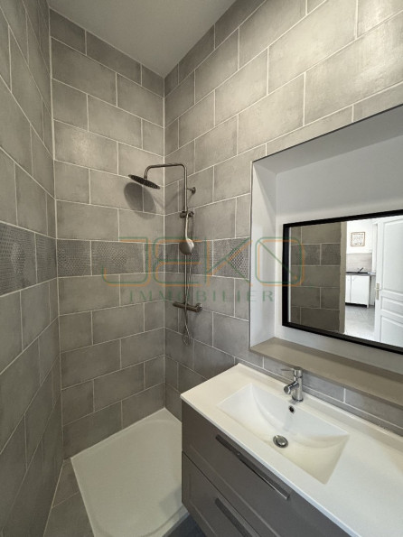 vente Appartement Nimes - Photo 7