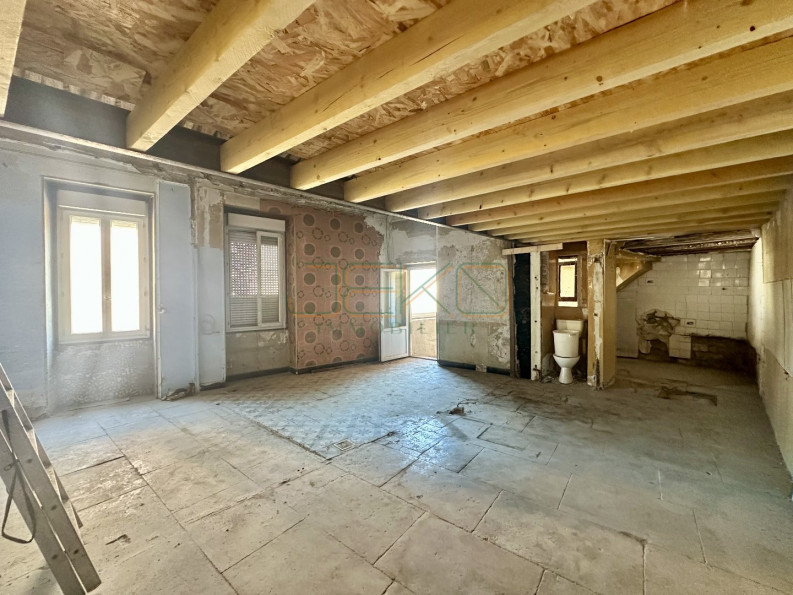 vente Immeuble à découper Nimes - Photo 2