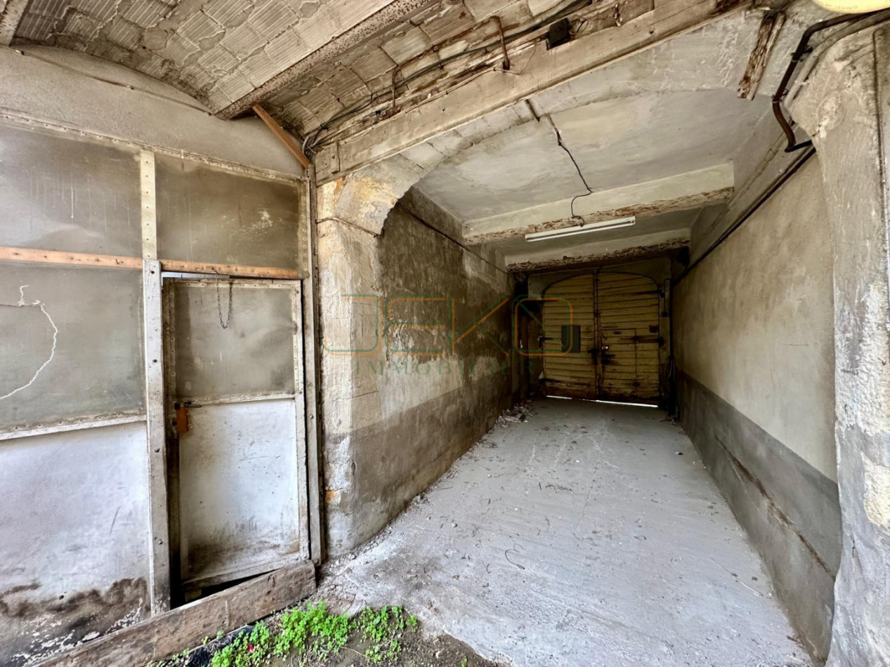 vente Maison à rénover Nimes - Photo 9