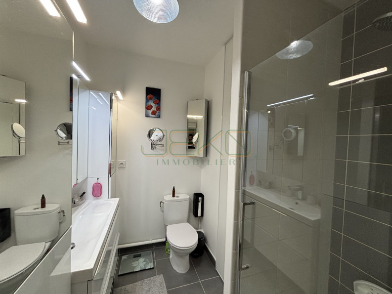 vente Appartement Nimes - Photo 8