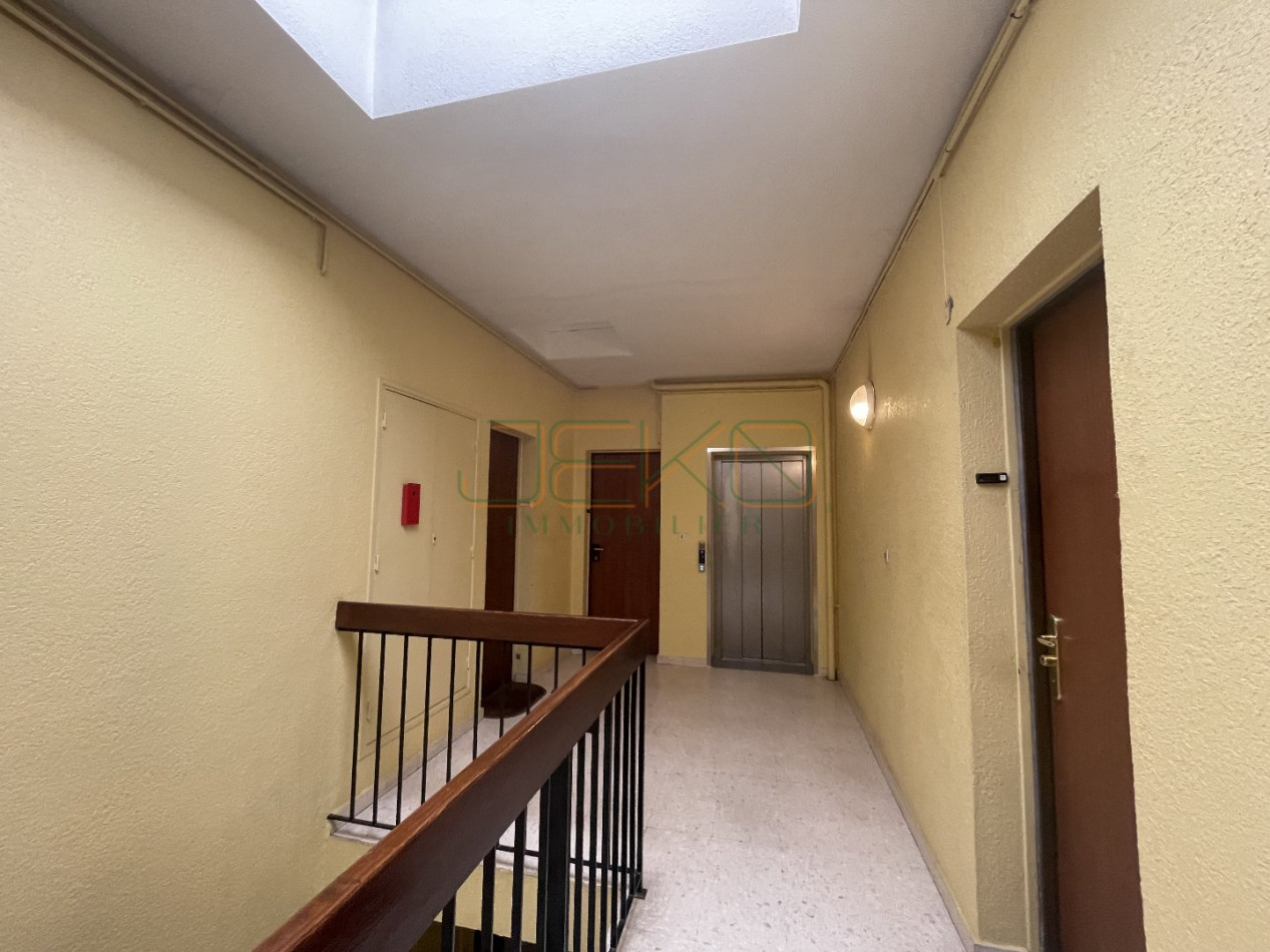 vente Appartement Nimes - Photo 9