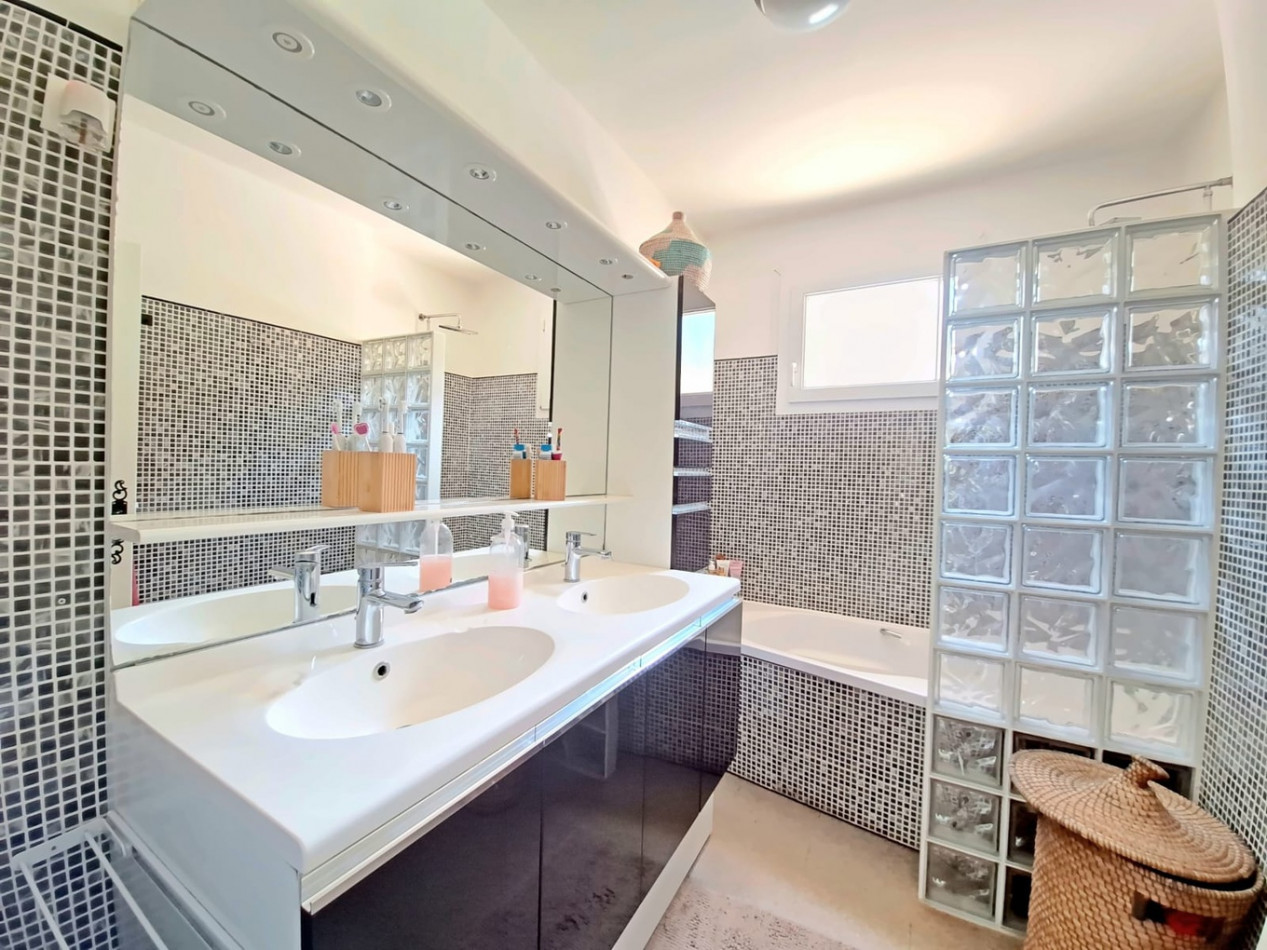 vente Maison Allauch - Photo 11