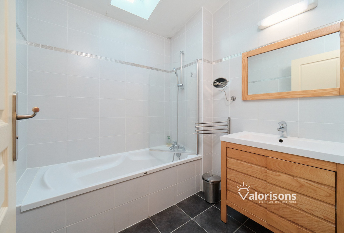 vente Maison Jons - Photo 8