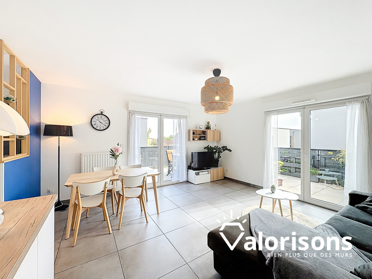 vente Appartement Chassieu - Photo 1