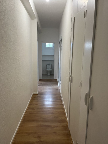 location Appartement Roquettes - Photo 9