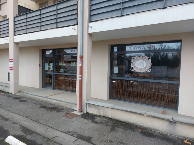 vente Local commercial Labastidette - Photo 1