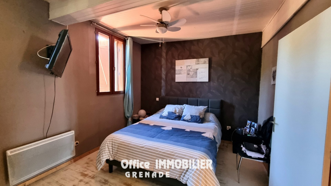 vente Maison Le Burgaud - Photo 8