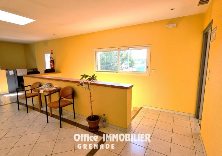 location Bureau Grenade