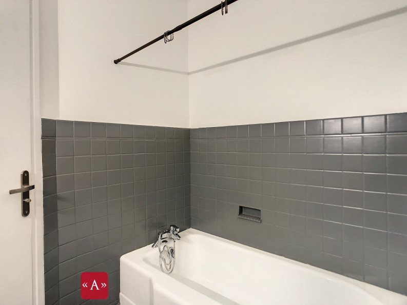 location Appartement Villefranche De Rouergue - Photo 9