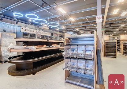 location Local commercial Saint-sulpice-la-pointe