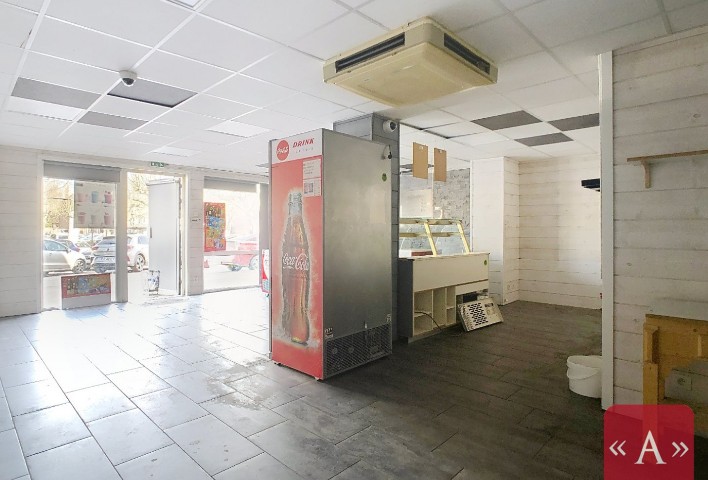 location Local commercial Saint-sulpice-la-pointe - Photo 5