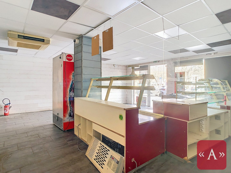 location Local commercial Saint-sulpice-la-pointe - Photo 6