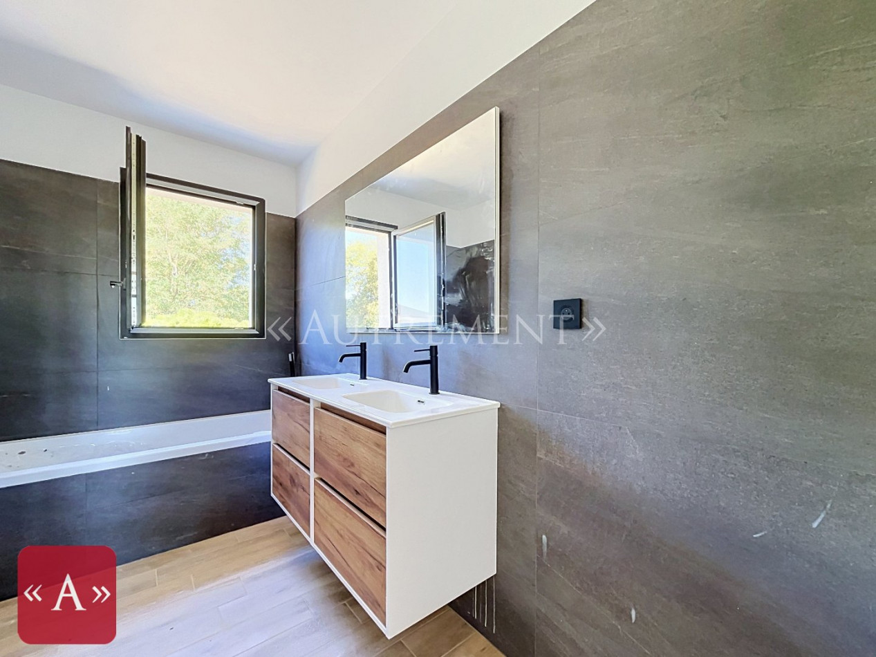 vente Maison Saint-sulpice-la-pointe - Photo 11