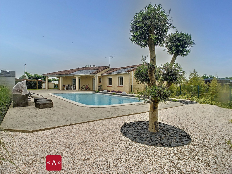 location Maison Grazac - Photo 1