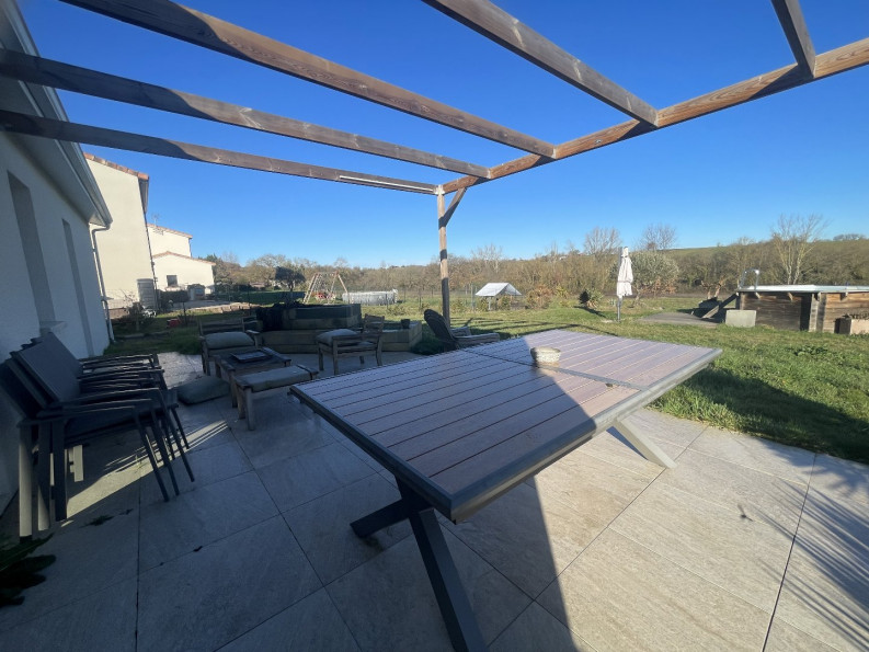 vente Maison L'isle-jourdain - Photo 10