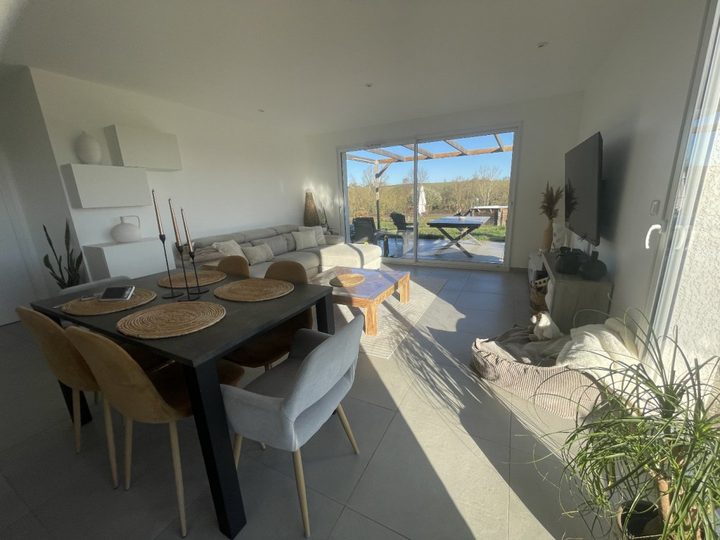 à vendre Maison L'isle-jourdain - Photo 1