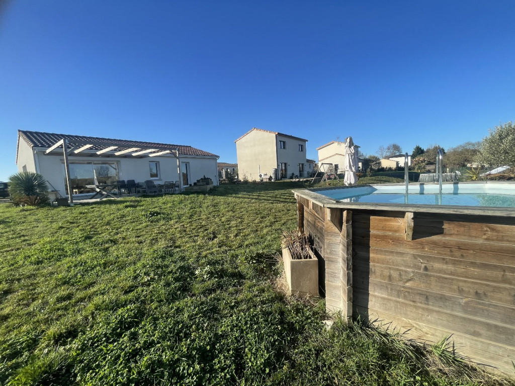 à vendre Maison L'isle-jourdain - Photo 2