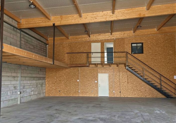 à vendre Ateliers et bureaux Poucharramet