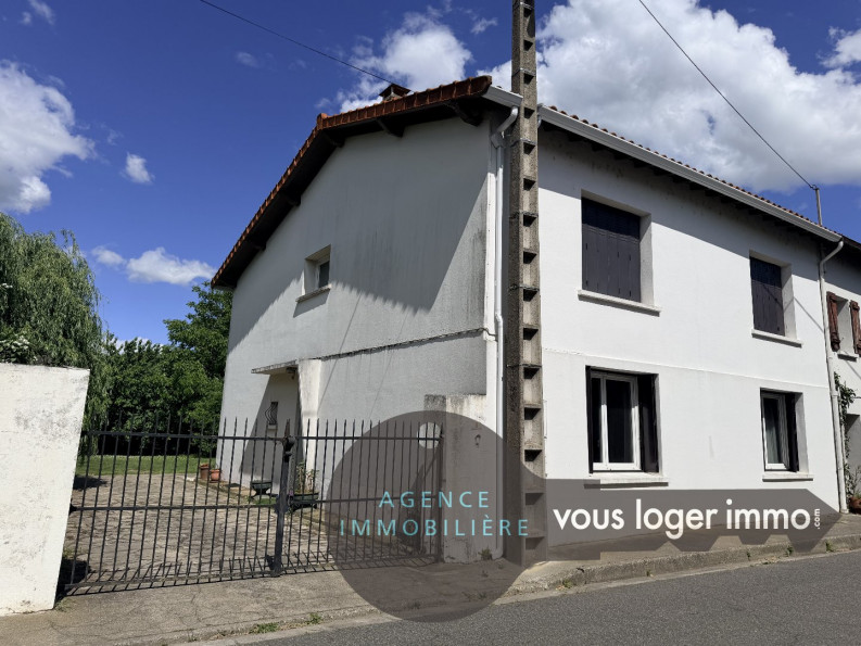 vente Maison Montesquieu-volvestre - Photo 1