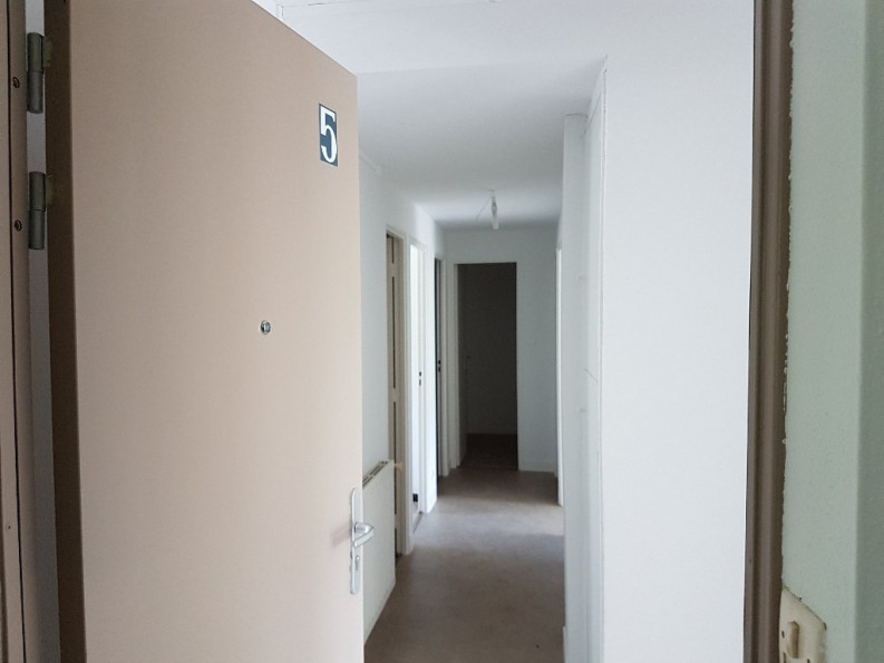 location Appartement Cierp Gaud - Photo 9