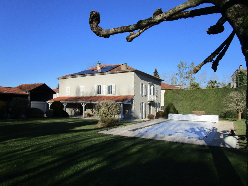 vente Maison de caractère Gourdan Polignan - Photo 1