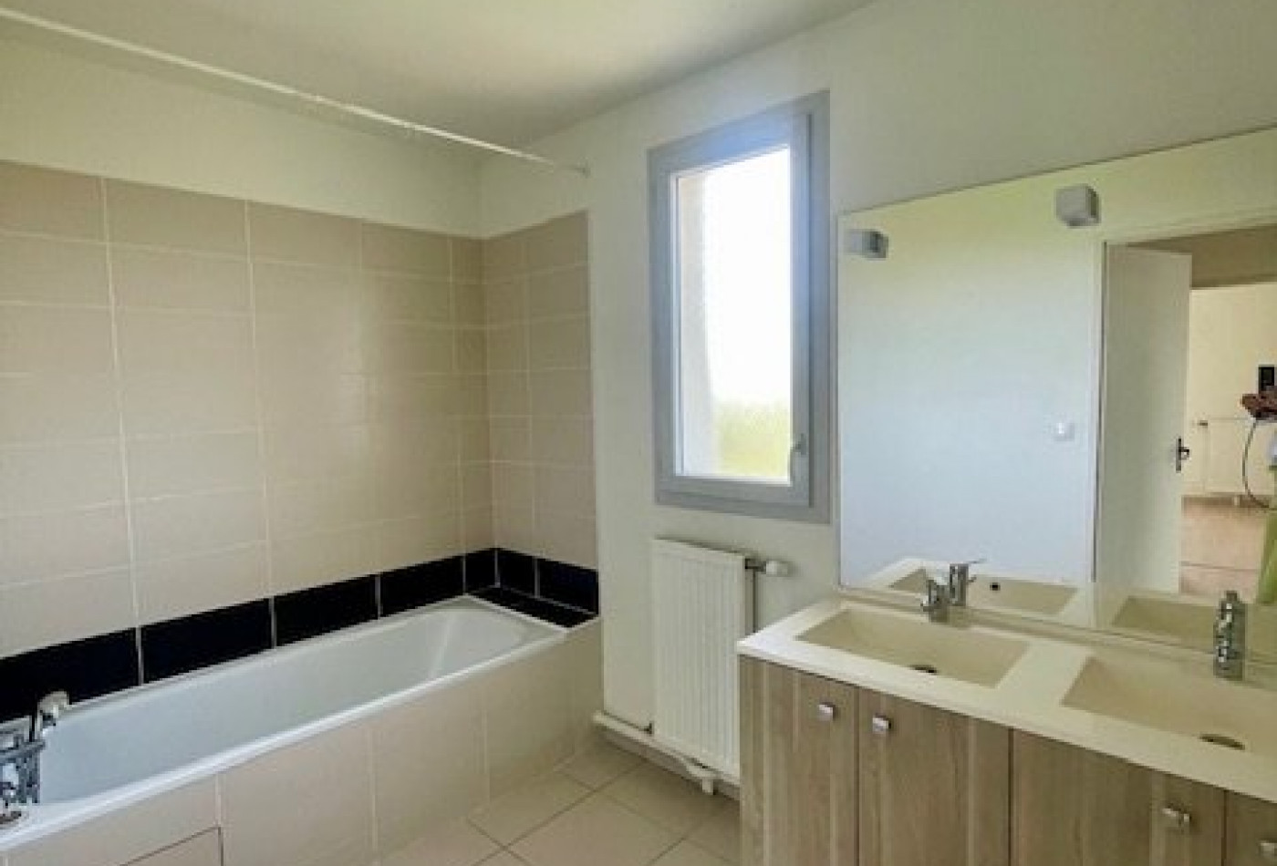 vente Maison Gratentour - Photo 10
