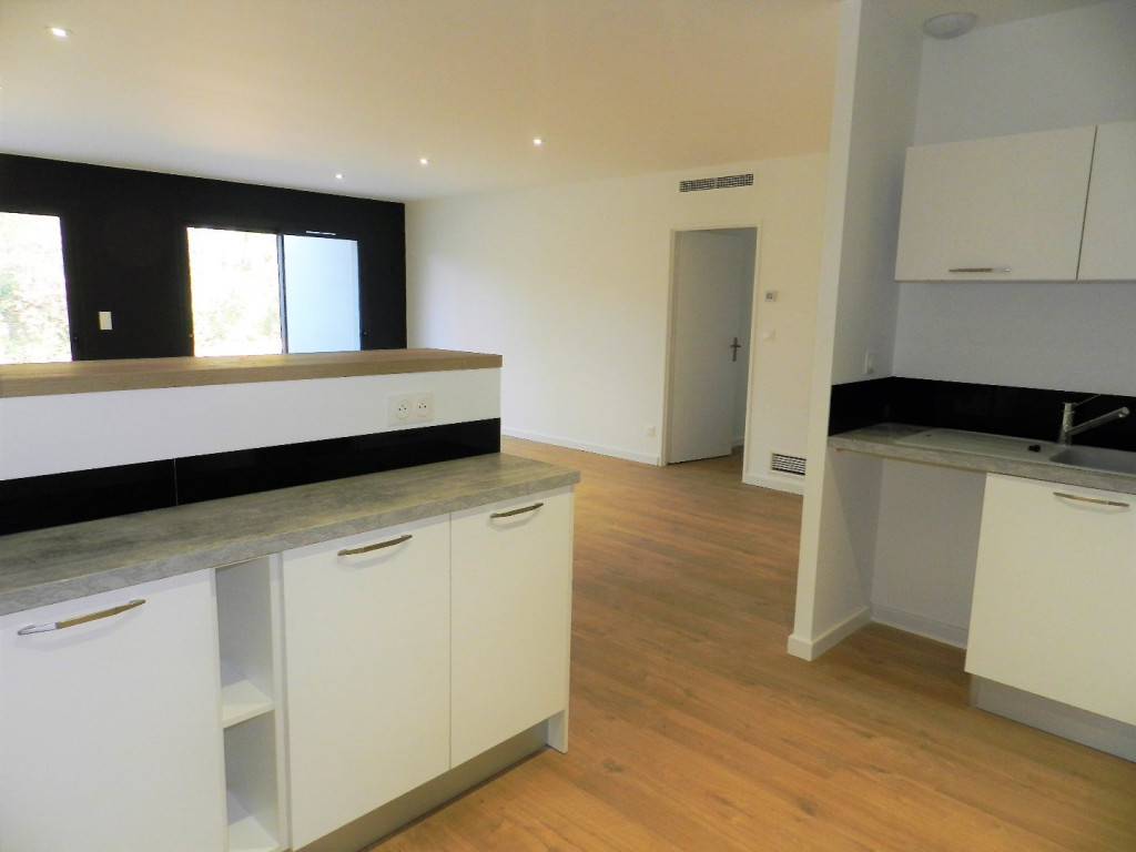 location Maison Cepet - Photo 3