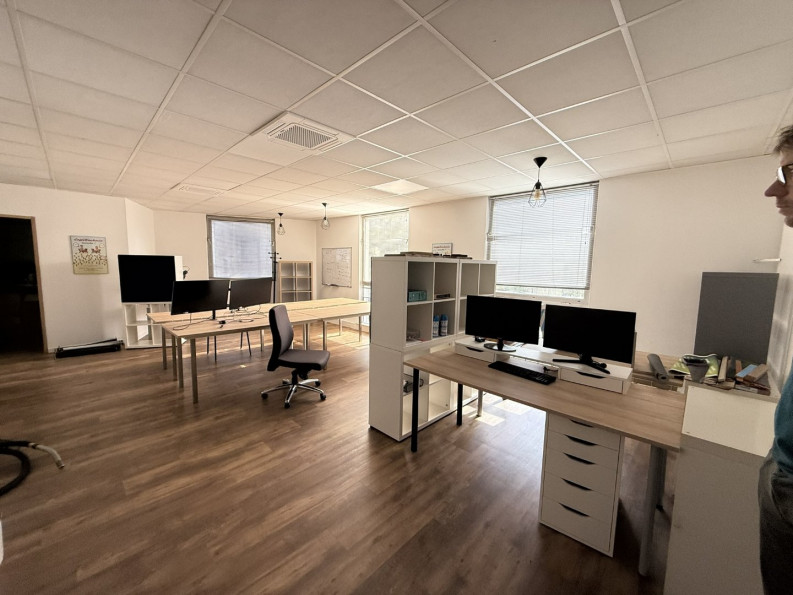 location Bureau Labege - Photo 3
