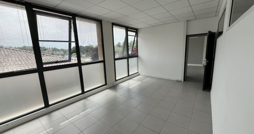 location Bureau Cornebarrieu