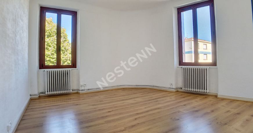 location Appartement Cazeres