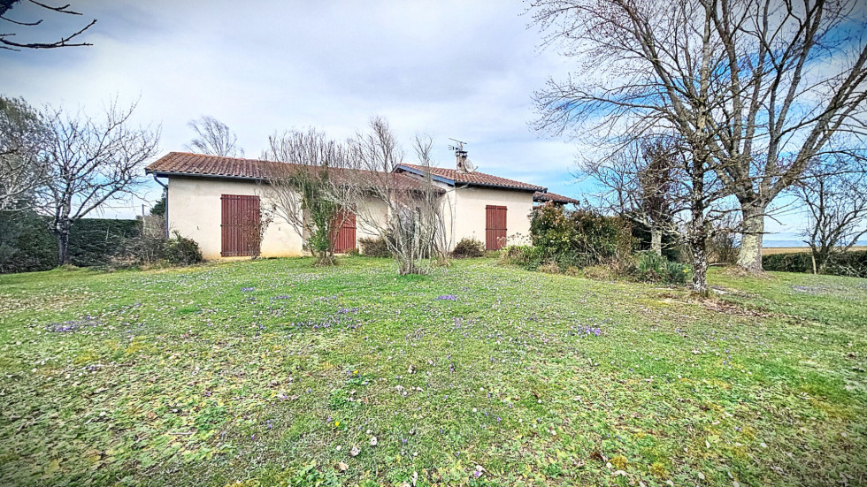 vente Maison Cazeres - Photo 1