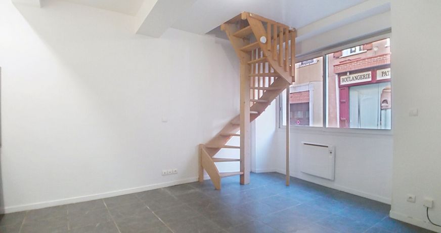 location Appartement Cazeres