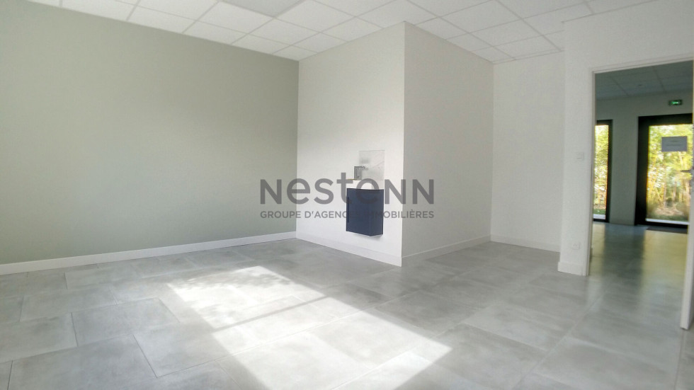 location Local commercial Carbonne - Photo 3