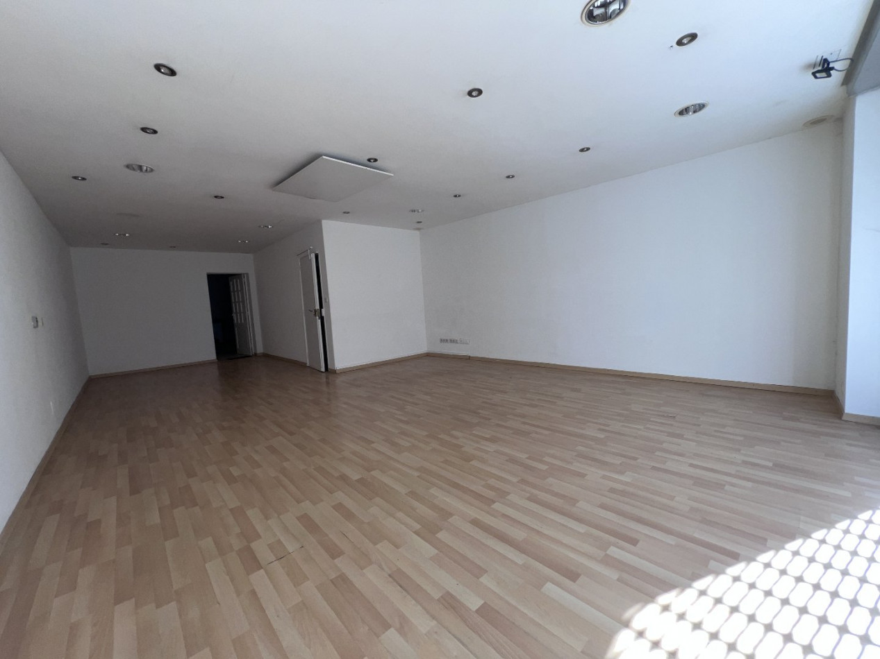 location Local commercial Saint Gaudens - Photo 1