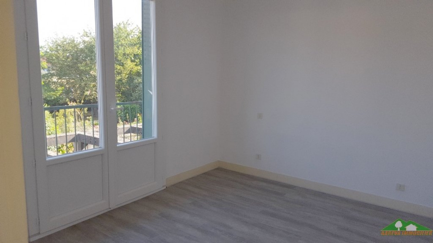 location Appartement Gourdan Polignan - Photo 5