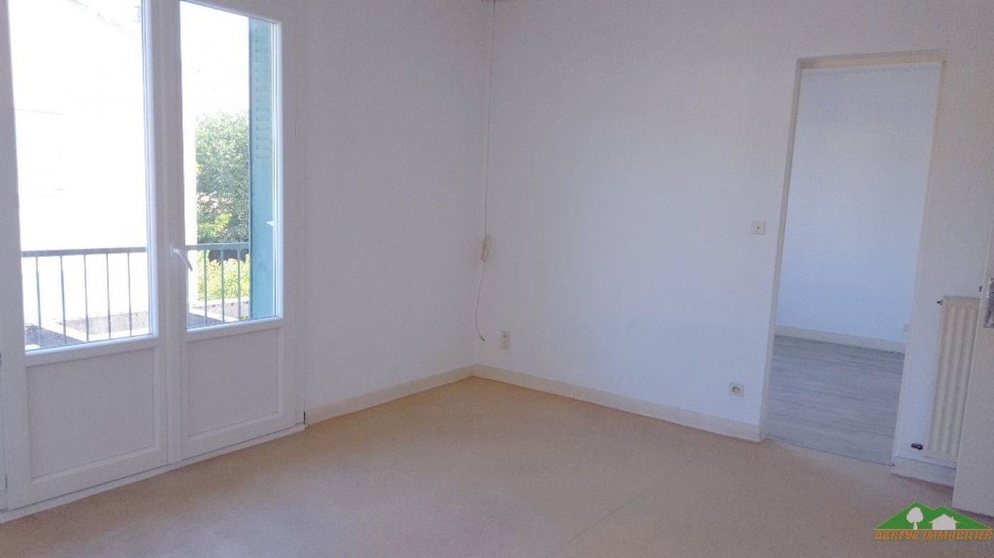 location Appartement Gourdan Polignan - Photo 4