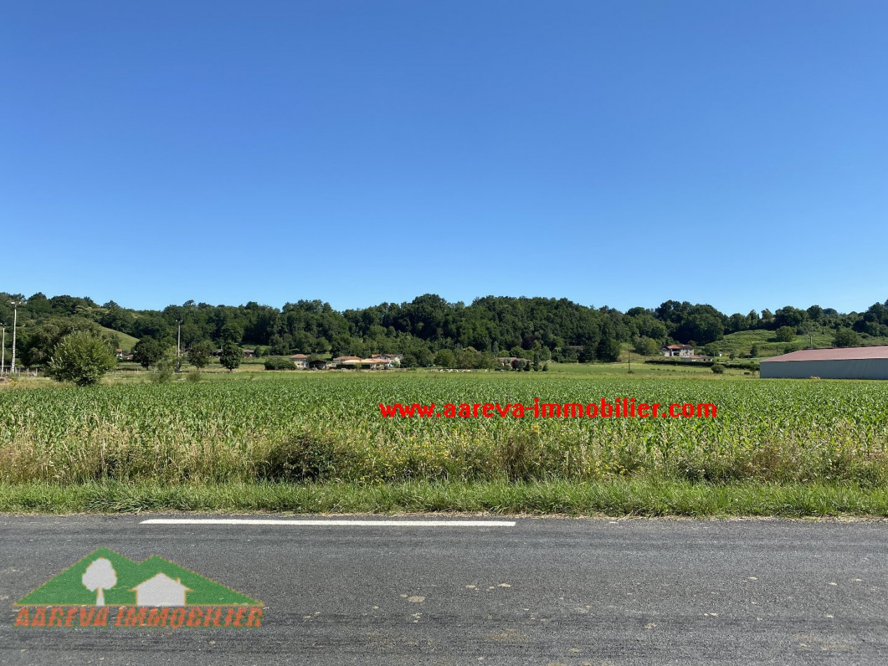 sale Terrain commercial Villeneuve De Riviere - Photo 1
