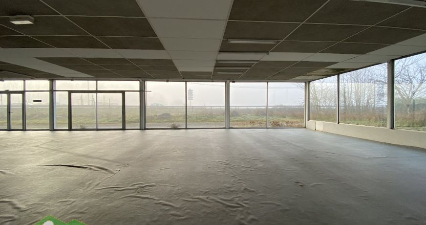 vente Local commercial Labarthe Inard