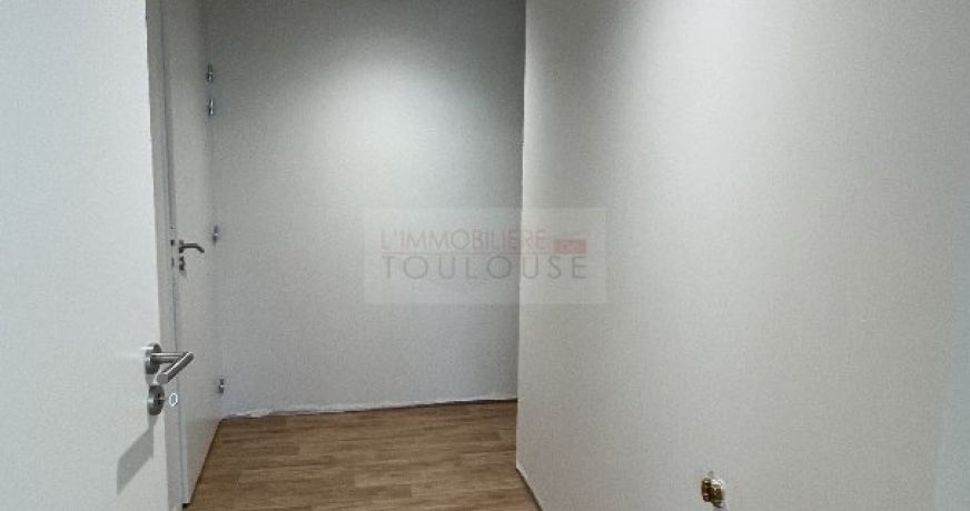 location Bureau Labege